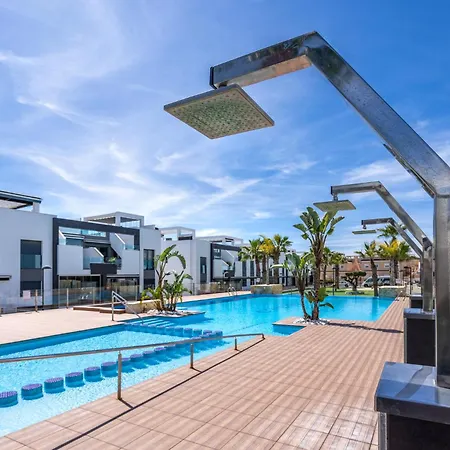 아파트 Oasis Vii Thaini With Roofterrace 또레비에하