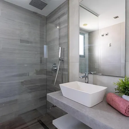 Oasis Vii Thaini With Roofterrace