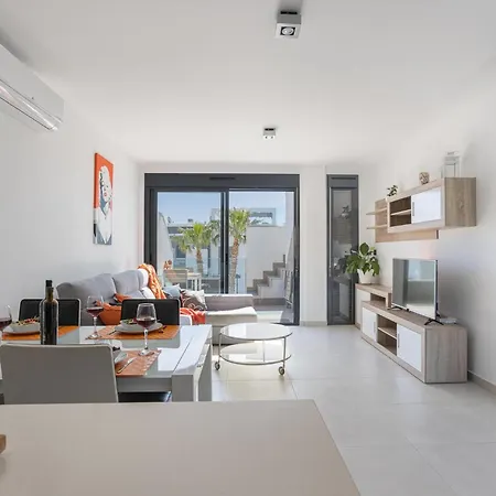 Oasis Vii Thaini With Roofterrace Apartamento Torrevieja