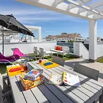 Апартаменты Oasis Vii Thaini With Roofterrace